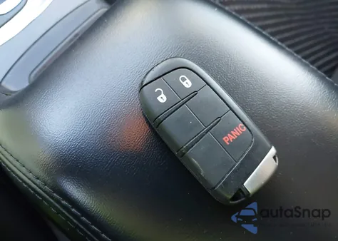 2020 Dodge Journey Se Value z USA, uszkodzony, nr VIN 3C4PDCAB6LT183495